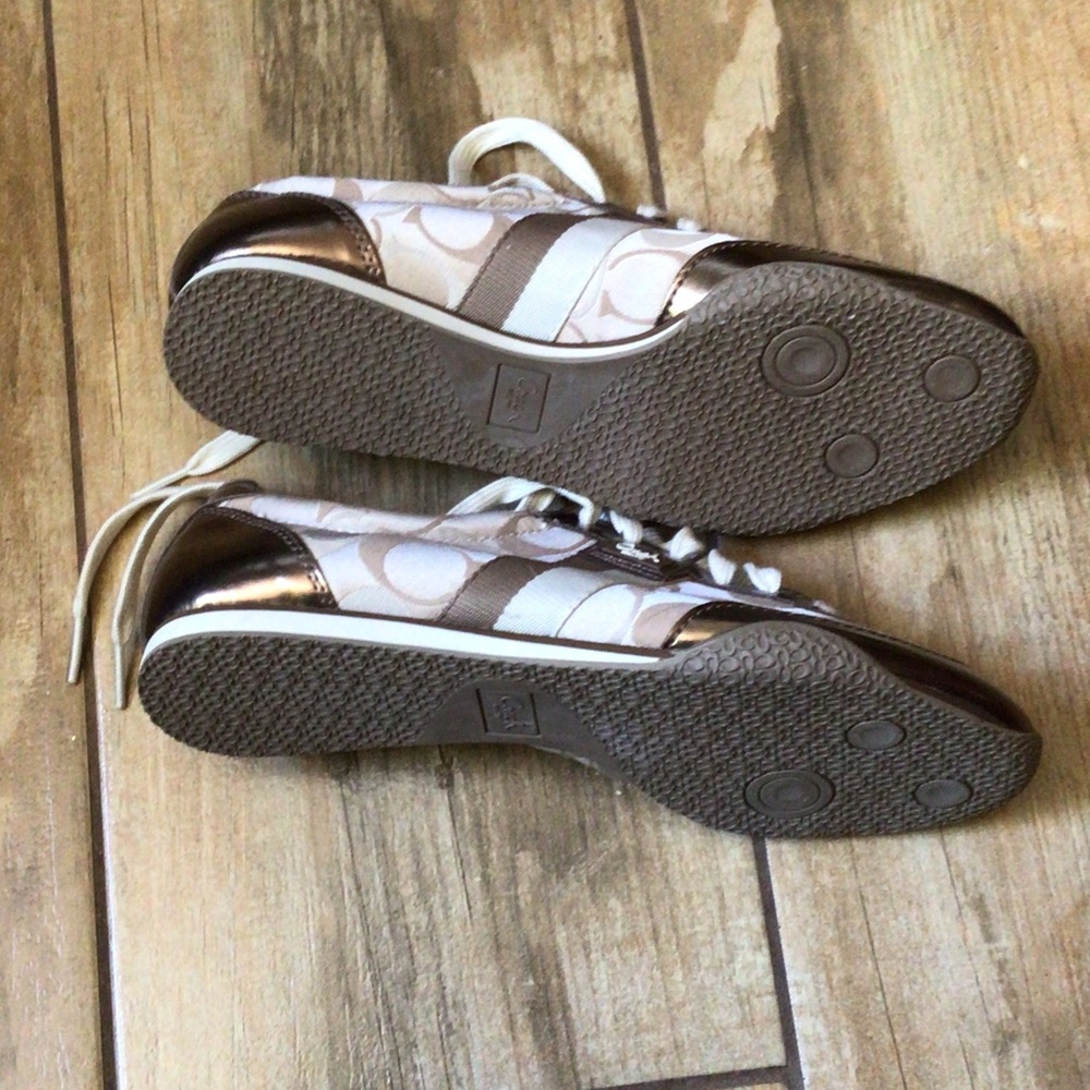 Coach Men’s Beige and Brown Low-Top Sneakers - Picture 3 of 3